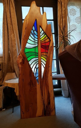 Pinnaculum art stained lead glass wood sculpture