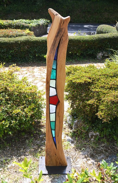 Pinnaculum Stained Glass and Wood Sculpture